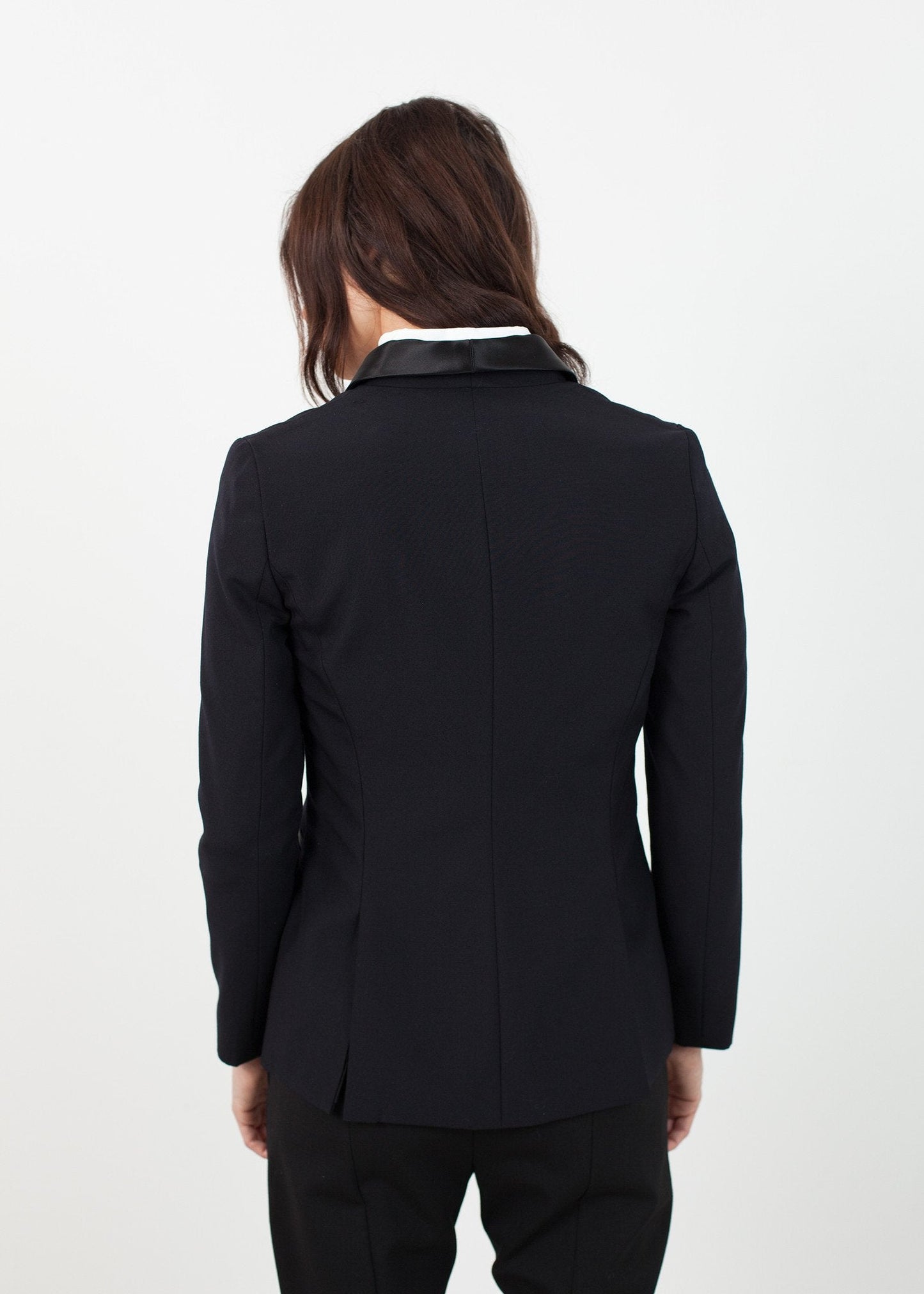 Americana cuello chal en negro