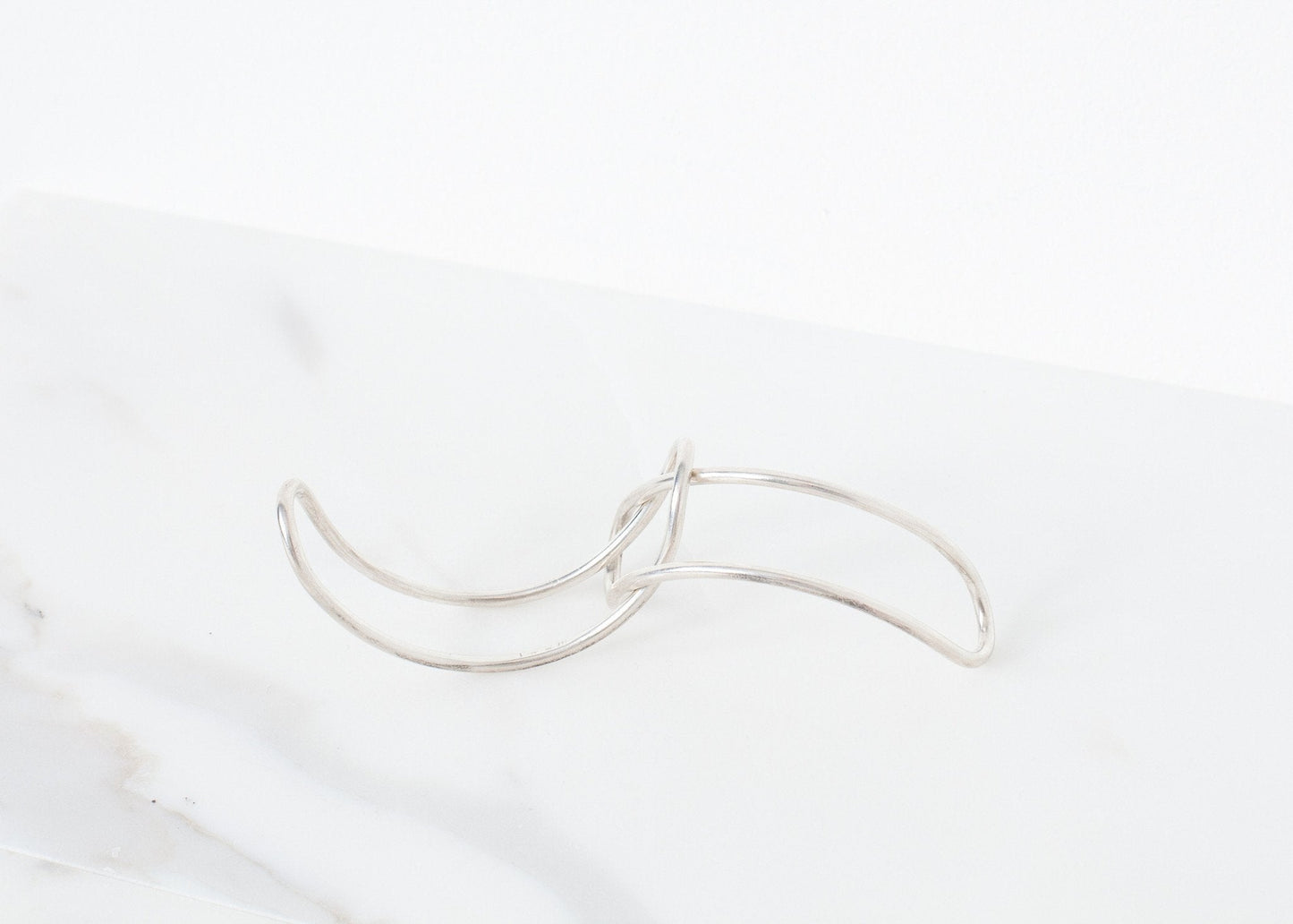 Armband 84 aus poliertem Silber
