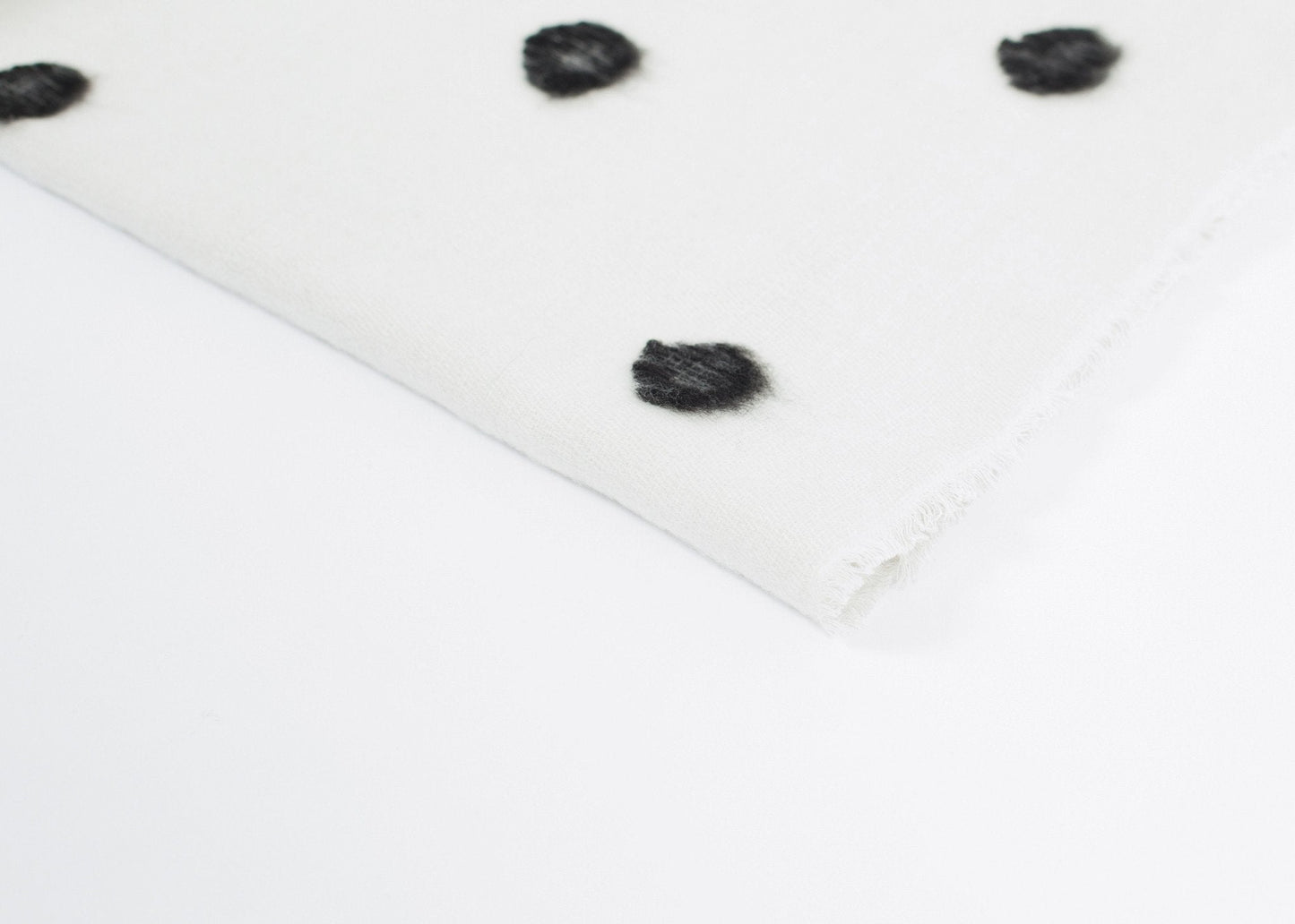 Cashmere Dot Sjal i Svart/Vit