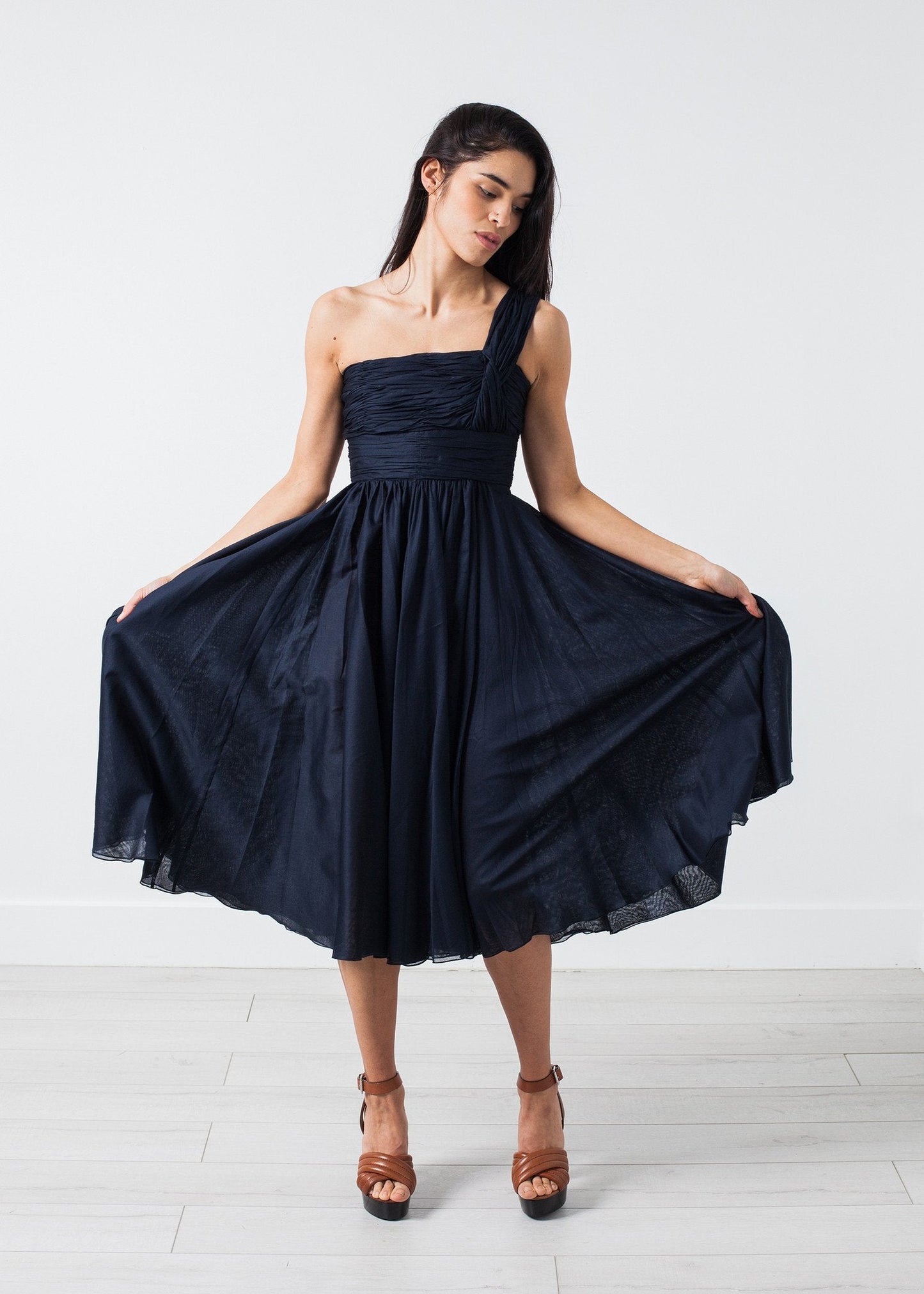 Abito monospalla in blu navy