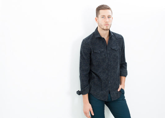 Western Arkansas Button-Up i mörkt hashblommigt 