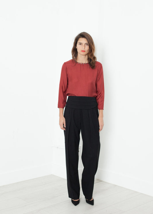 Pantalon à taille plissée en noir