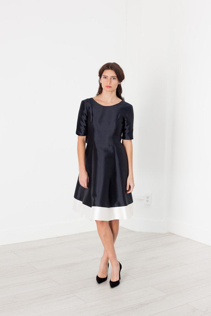 Robe à nouer en bleu marine