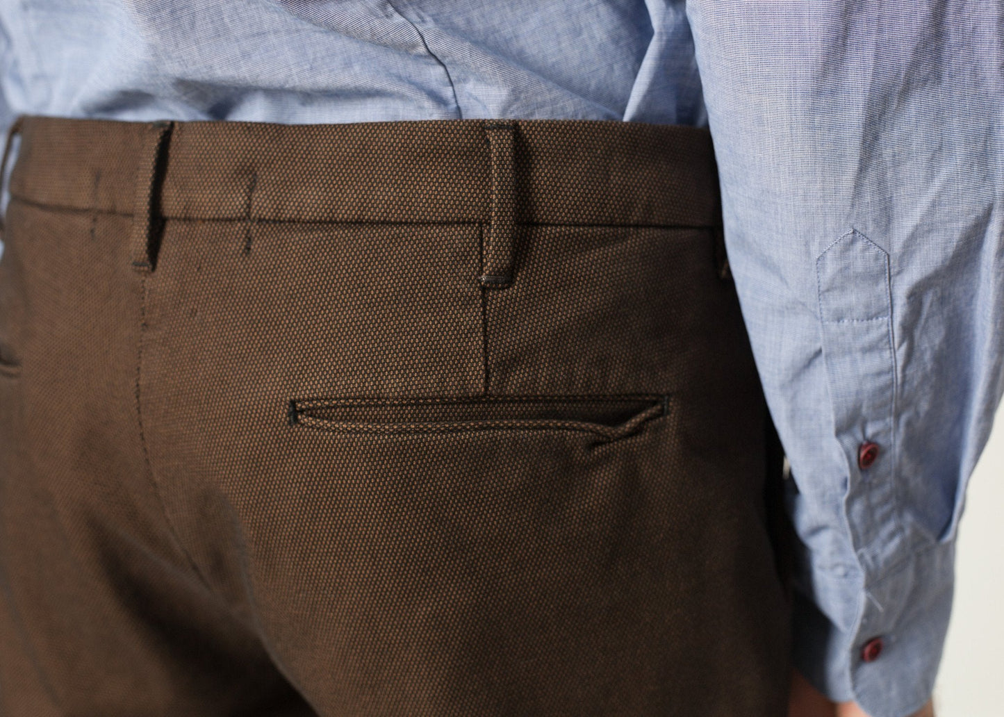 PANTALON EN TEJIDO DIAMANTE