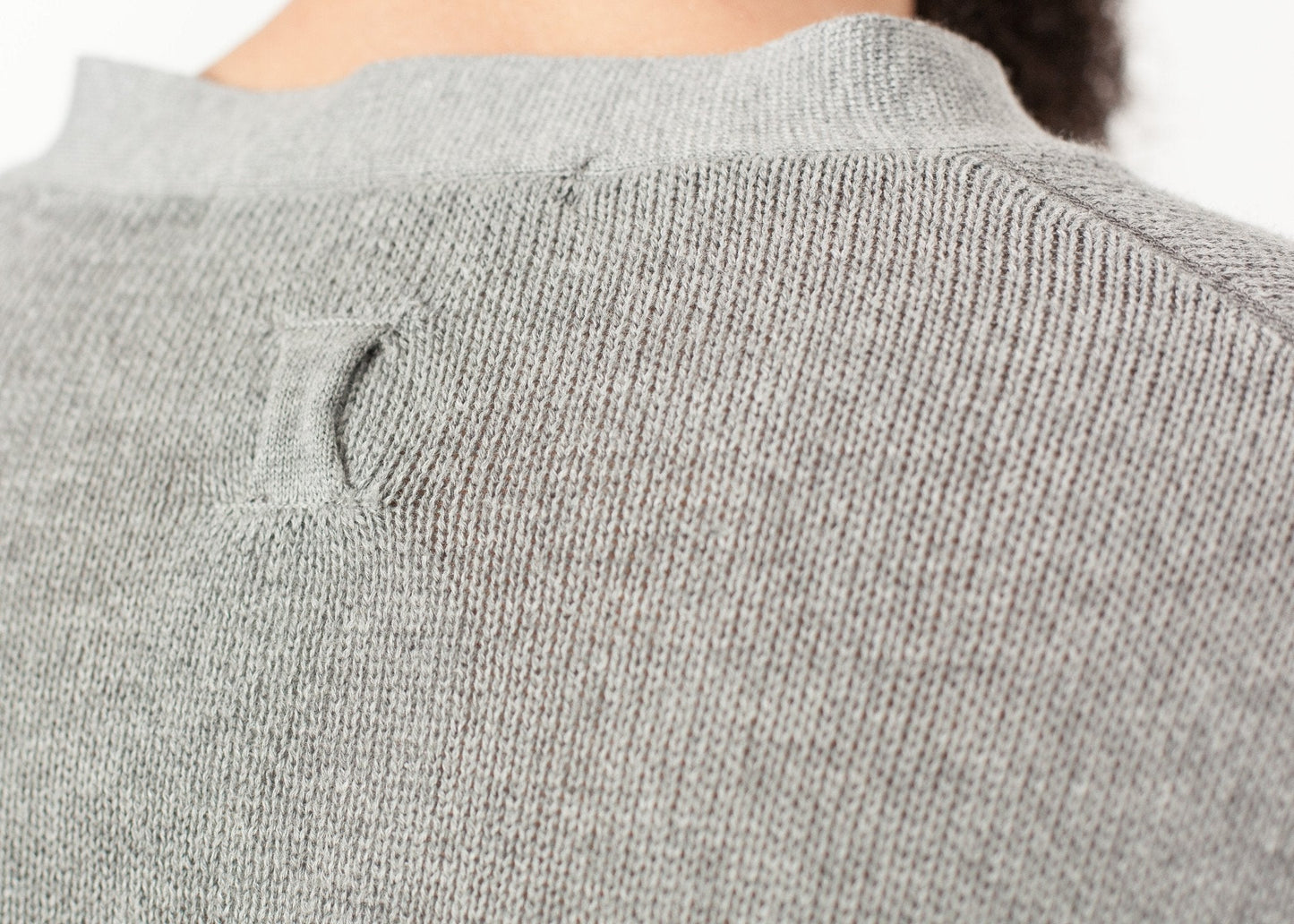 Henley de Garbo en gris