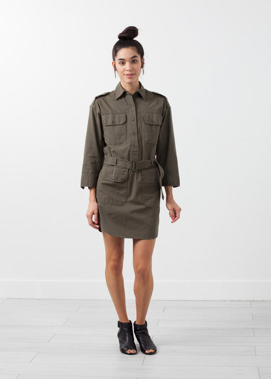 Überschüssiges Kleid mit Gürtel