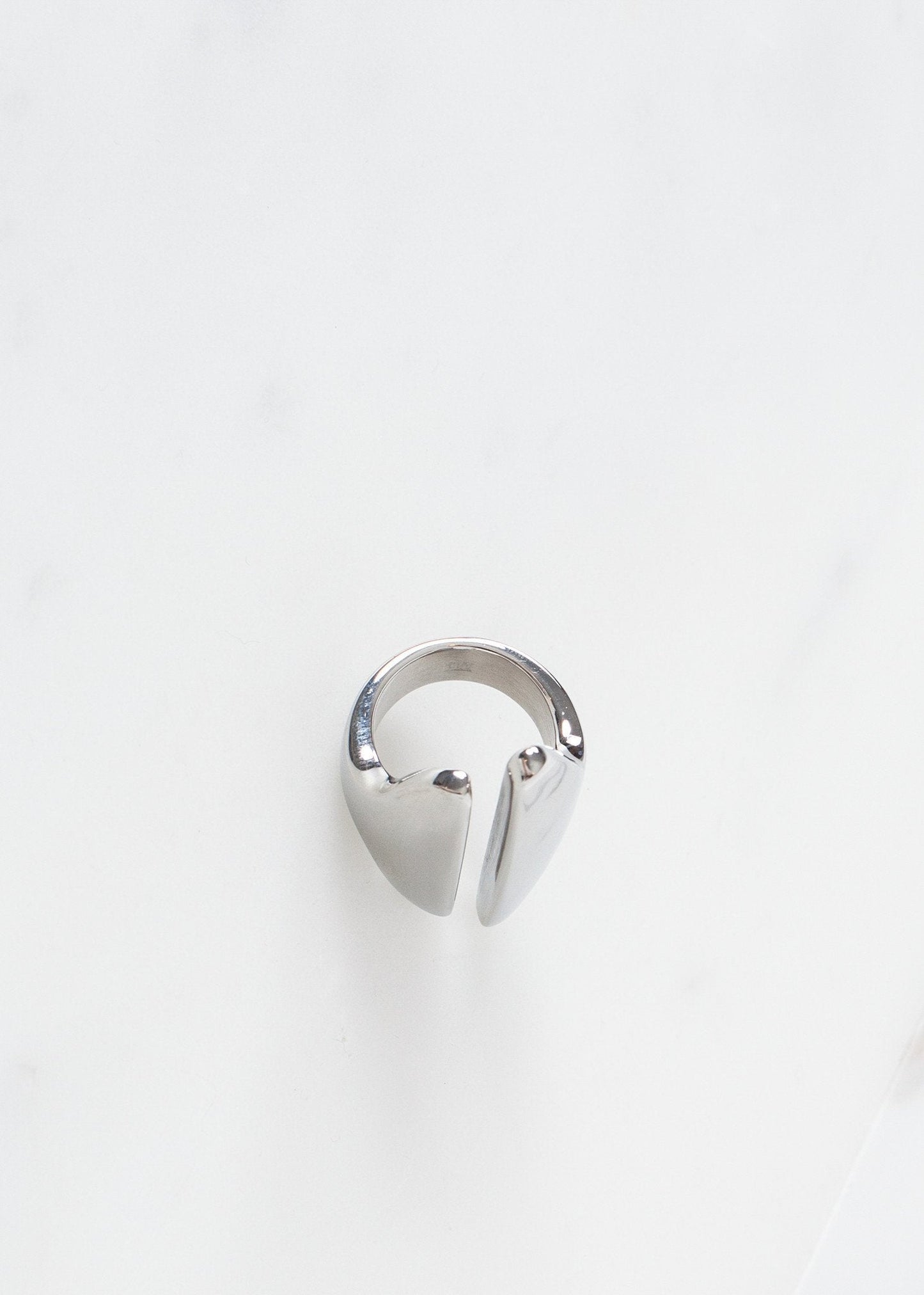 Anillo Pracia