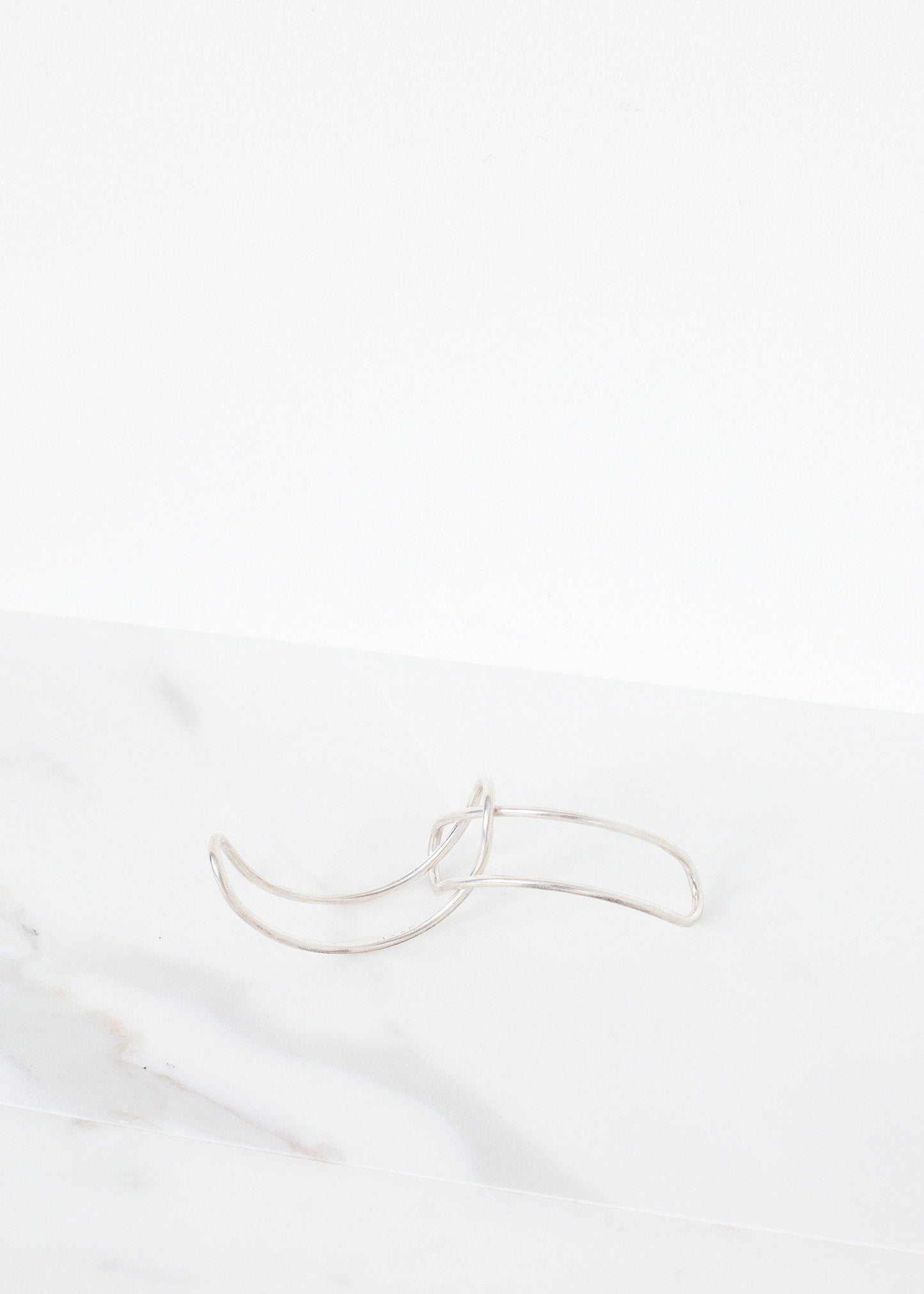 Armband 84 aus poliertem Silber