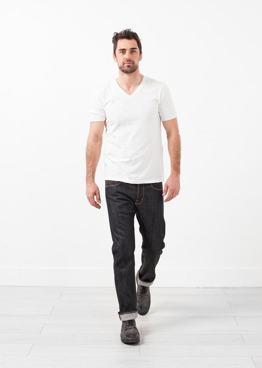 T-shirt med V-ringad