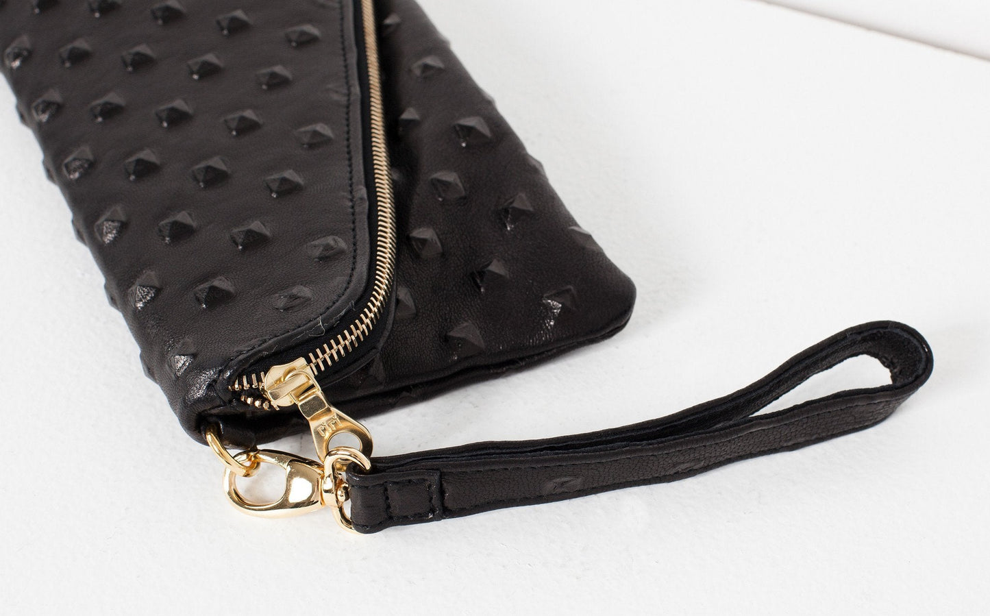 Roxanne Lederclutch in Schwarz
