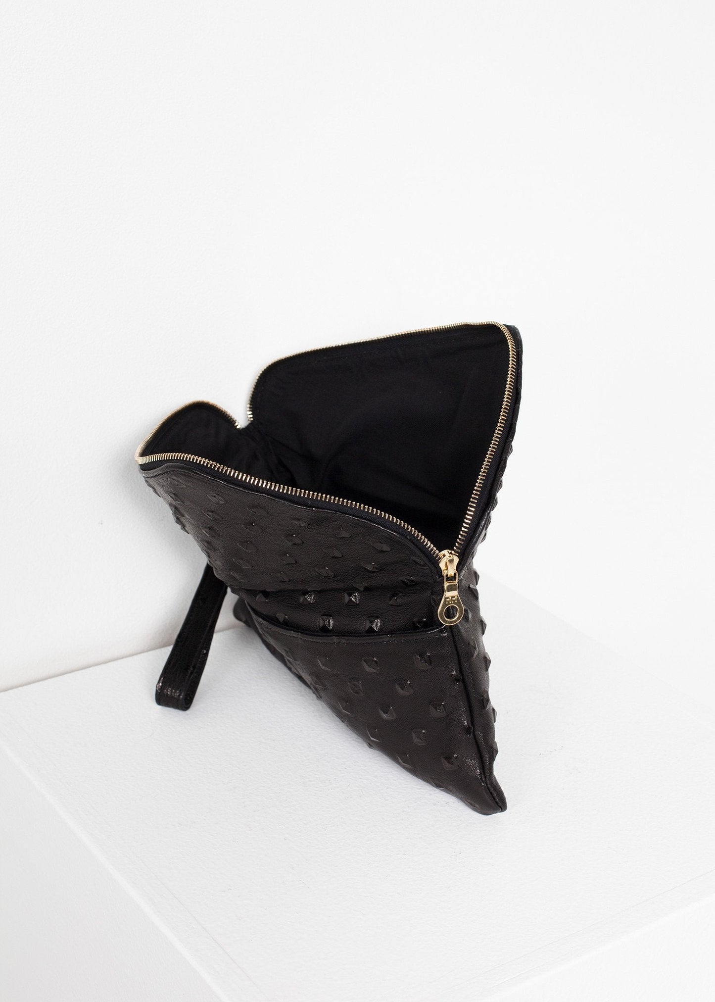 Roxanne Lederclutch in Schwarz