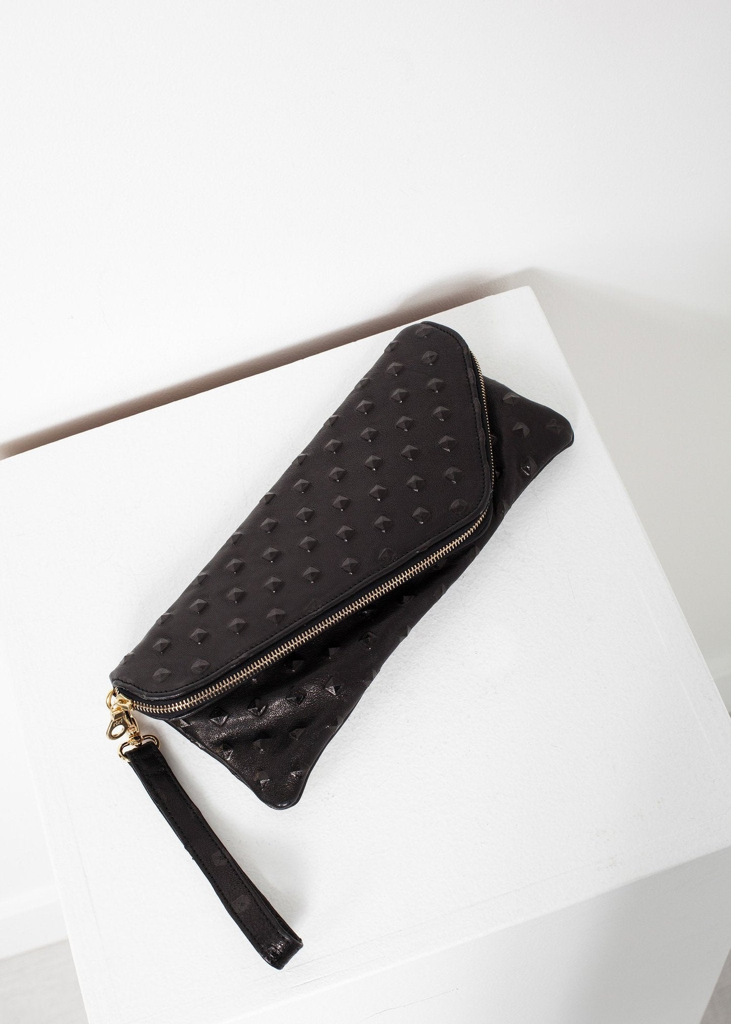 Roxanne Lederclutch in Schwarz