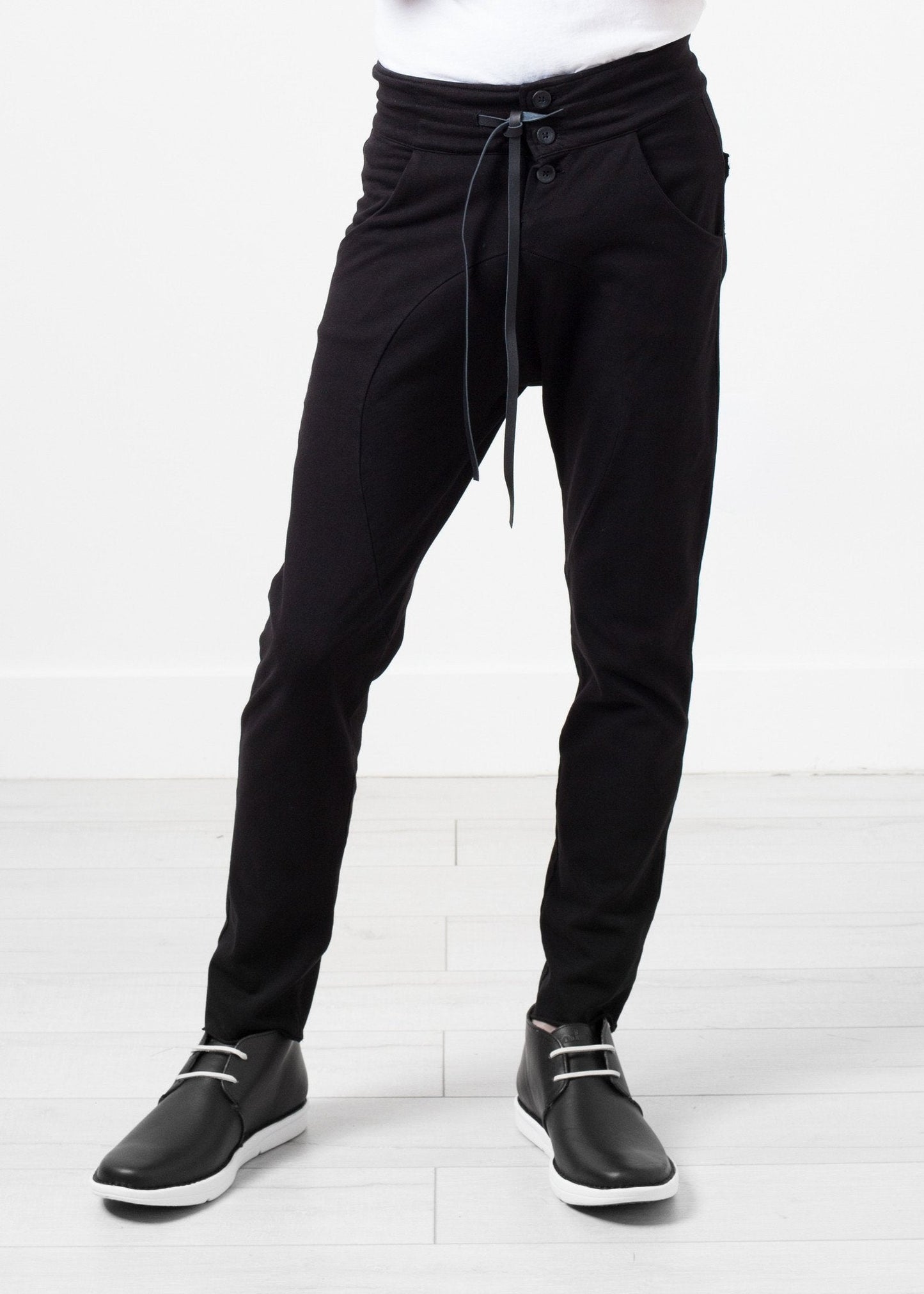 Ruven Hose mit tiefem Schritt