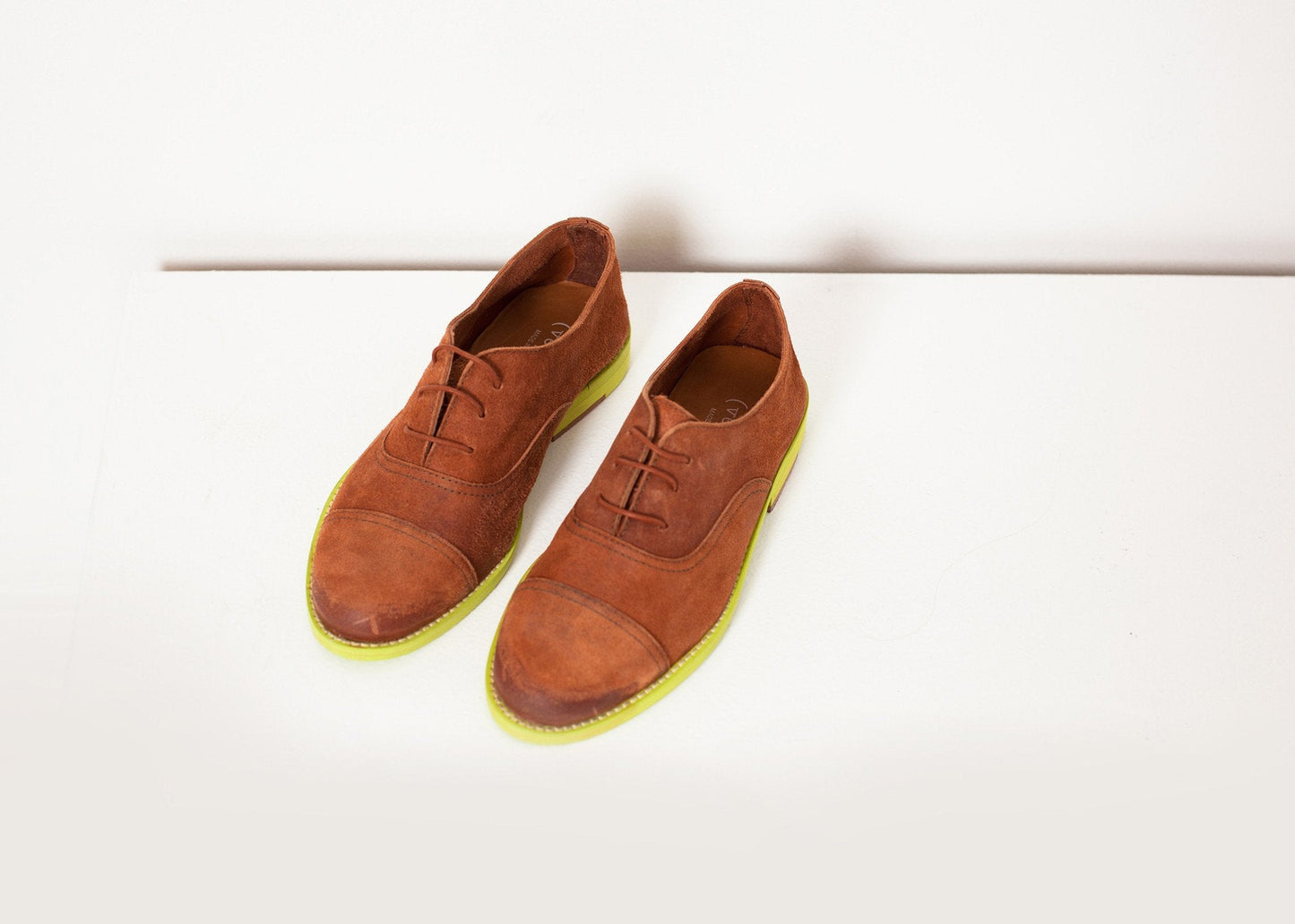 Oxford scamosciata in naturale/lime