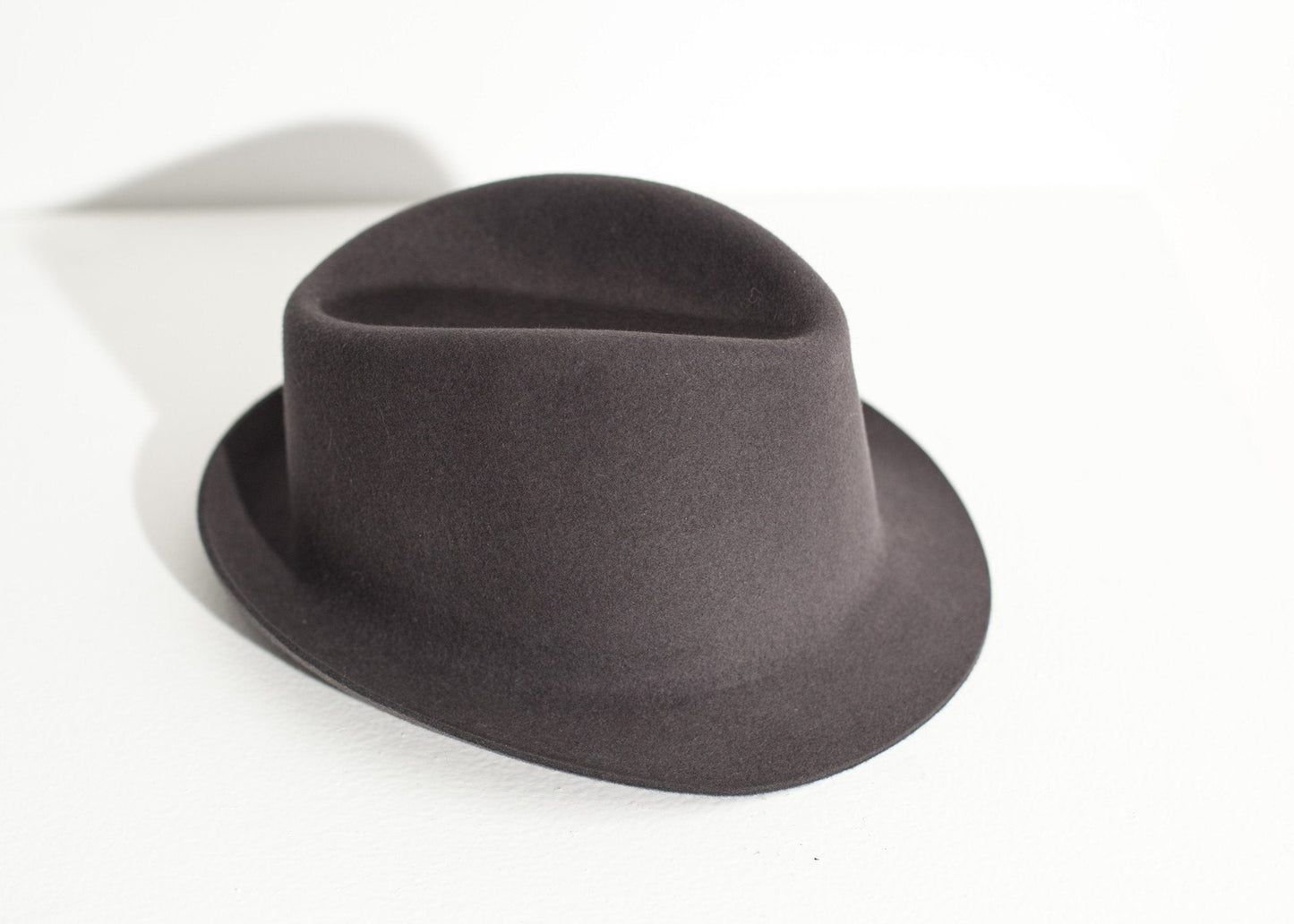 Sombrero Charles en Gris Acero