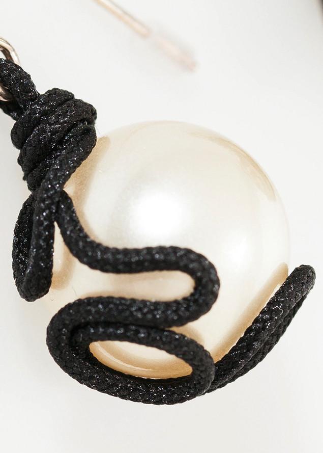 Float Bead Örhänge i Pearl